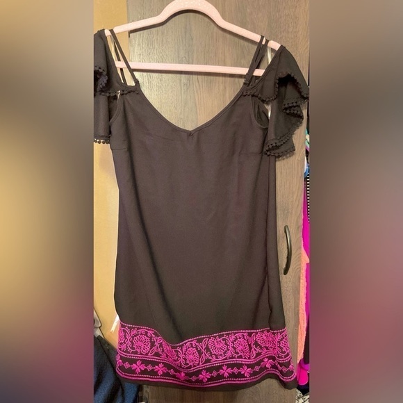 miami Dresses & Skirts - Off the shoulder dress. EUC, small